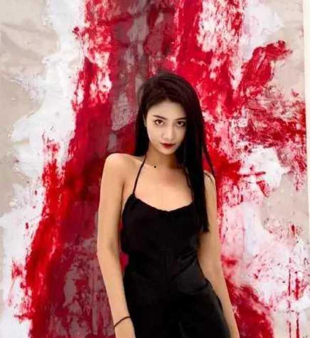 最新女网红吃瓜爆料,最新娱乐圈惊天大瓜，你绝对想不到！